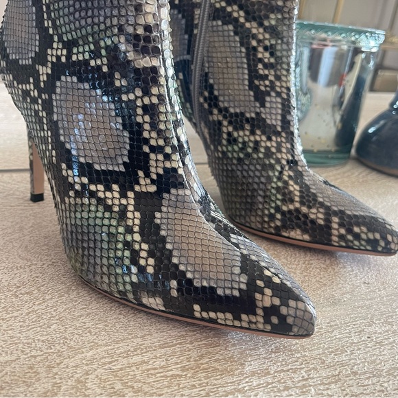 🐍Worn Once Stuart Weitzman Python Booties🐍 - Picture 7 of 14